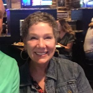 Meet your Posher, Becky